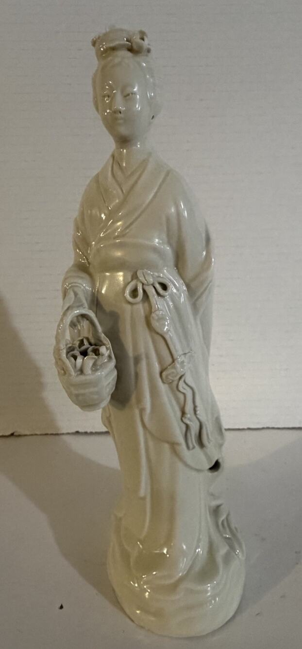 Vintage Blanc De Chine Porcelain Geisha Lady Figurine Basket Flowers 10” White